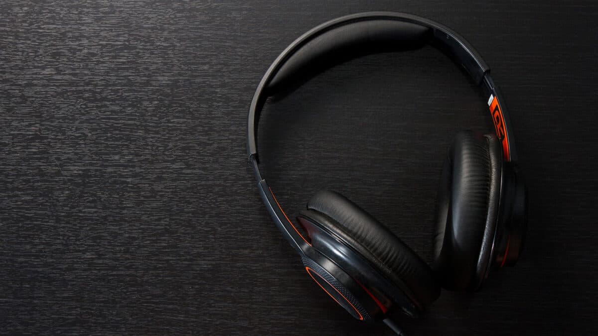 Headphones vulnerable to hacking