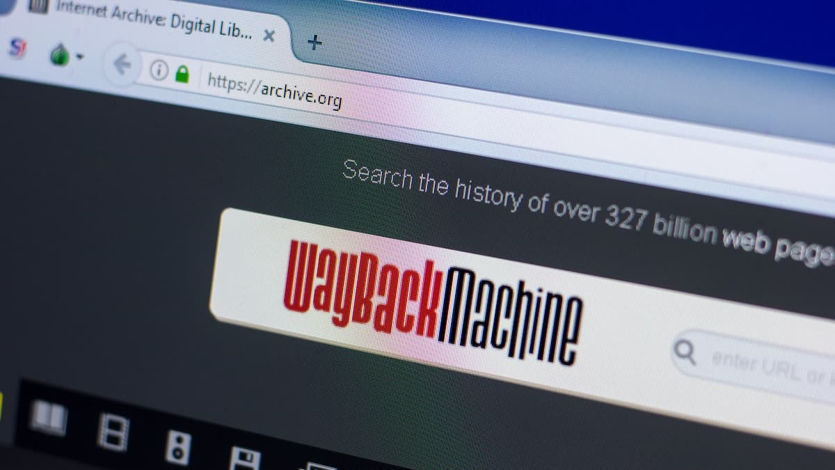 Internet Archive hacked