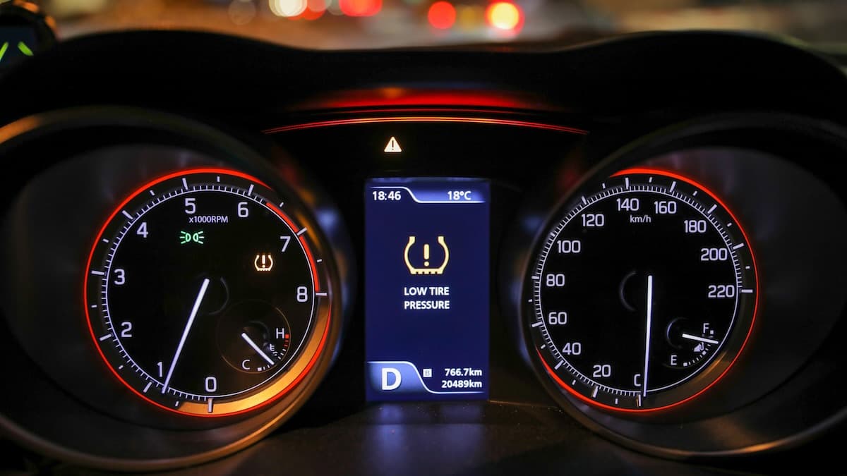 Tire pressure sensor hacking